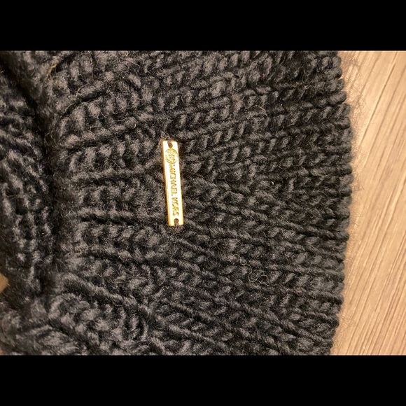 Michael Kors knit beret hat - Picture 2 of 2